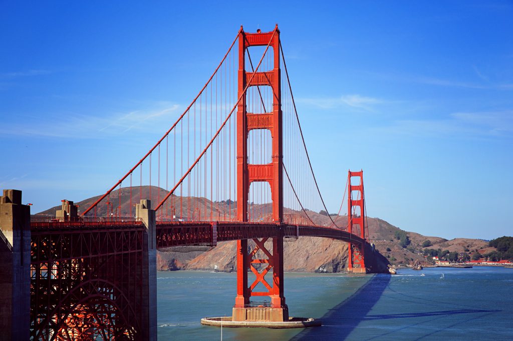 Golden Gate Bridge aufebenholz